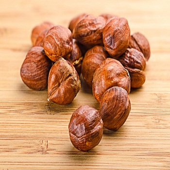 Hazelnuts/ Blanched Hazelnuts/ Hazelnuts Inshell & Kernels/ Organic Hazel Nuts