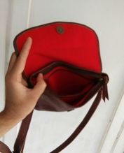 Small Sling Bags, Size : 21 X 19 X 4 Cms