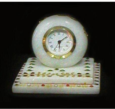 Malvia Exports Clock With Base Plate