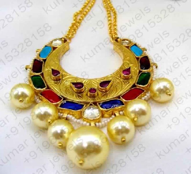 LOVELY WEDDING WEAR COLORED KUNDAN MAANG TIKKA