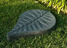 leaf type stepping stone mould