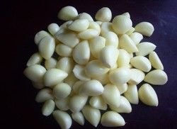 Fresh Peeled Garlic