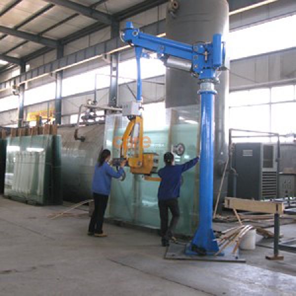 Pneumatic cantilever glass lifter