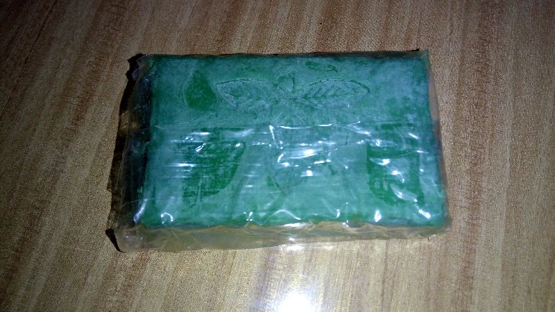 Herbal Extracts Ayurvedic Bath Soap, Feature : Skin Friendly