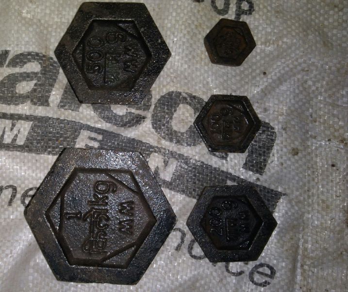 50 gm to 1Kg Cast Iron Test Weights