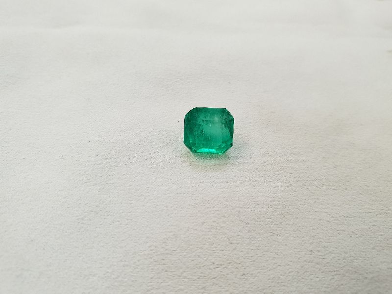 Zambian Emerald, Color : Green