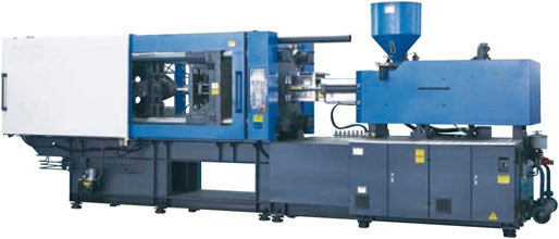 Horizontal injection moulding machine