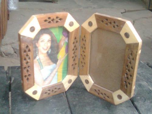 Polished wooden photo frame, for Eco Friendly, Frame Dimension : 8 x 10 inches