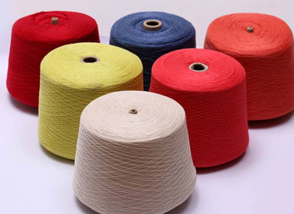 Cotton Yarn, Pattern : Plain, Raw