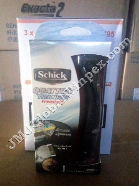 SCHICK Quattro Titanium Freestyle
