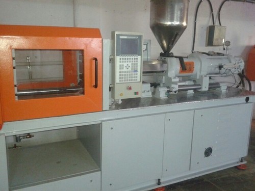 Indomax Inj Moulding Machine