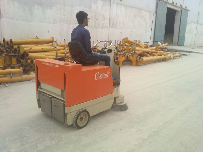 Battery Operated Sweeper for Warehouse