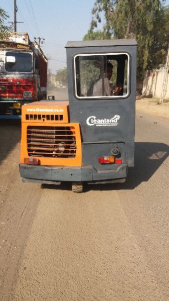 Dust Sweeper Machine