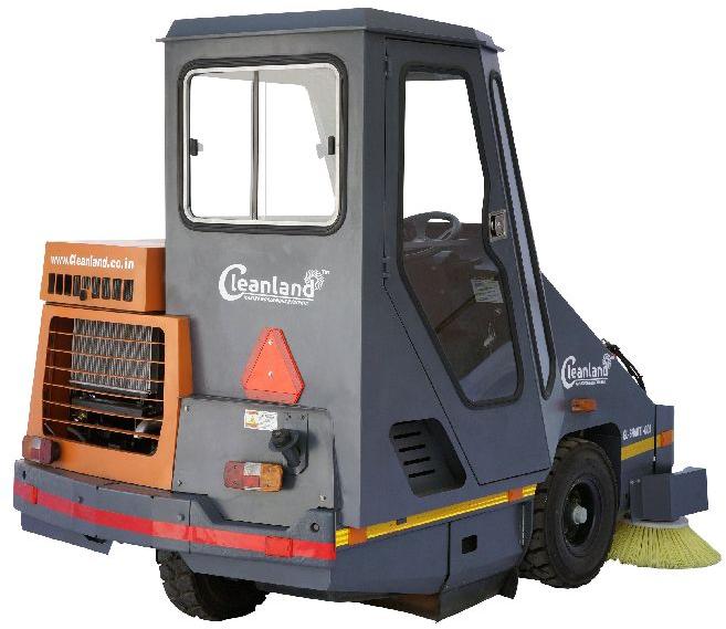 Cleanland Road Sweeper Machines Manufacturer, Certification : ISO 9001:2008 Certified