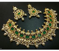 Metal Ethnic Necklace Set, Occasion : Party Wear