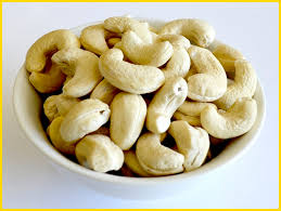 Curve cashew nuts, for Food, Snacks, Sweets, Packaging Type : Tinned Can