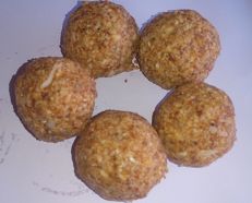 Dry Fruit Laddu