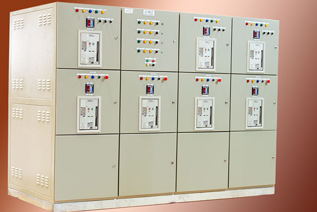 Synchronizing Panels