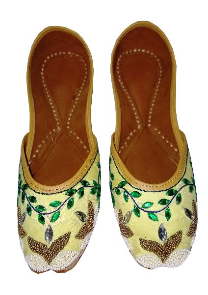 "Pagarkhi" Ocean Pearl Designer Handmade Footwear
