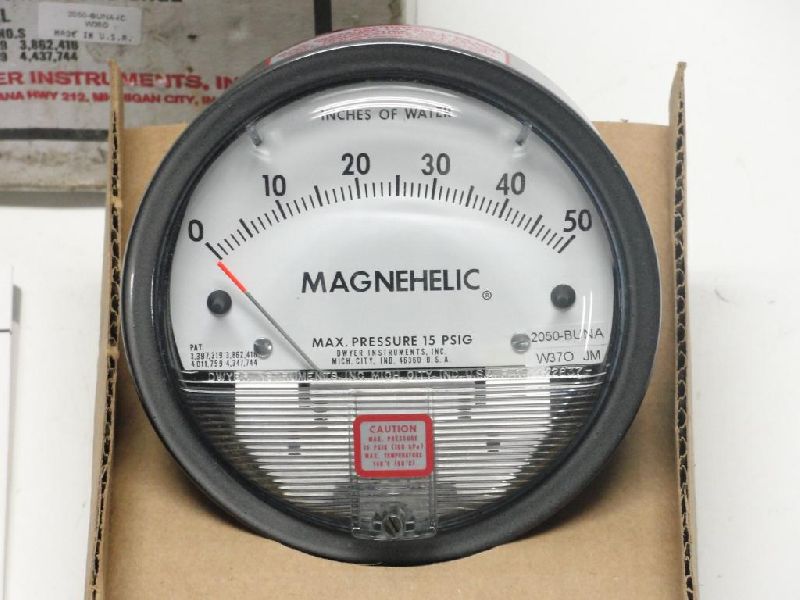 Dwyer Magnehelic Gauge