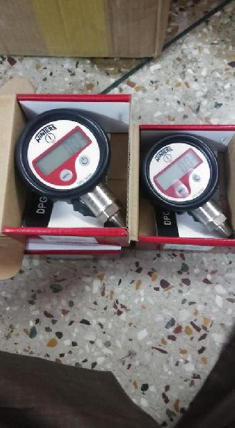 Winters Digital Pressure Gauge 0 To 700 bar