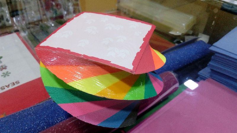 Papercellar Spiral Cube