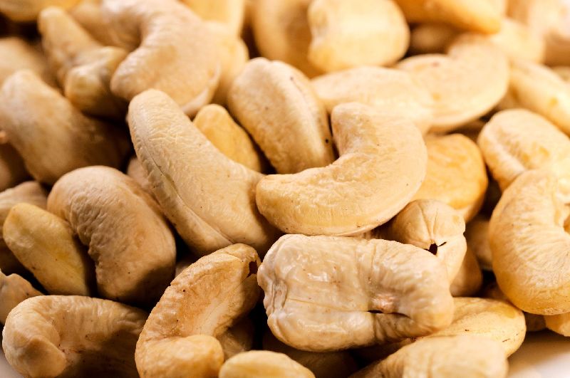 Cashew nut, for Snacks, Sweets, Packaging Size : 5 kg, 10kg, etc