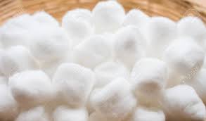 White Cotton Balls, for Home Use, Medical Use, Packaging Type : Corrugated Box, Hdpe Bags