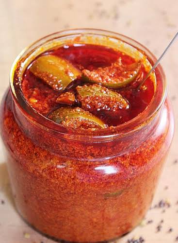 Chili Powder Real World Mango Pickle, Packaging Size : Glass Bottle, Packet, Plastic Bottle, Pouch