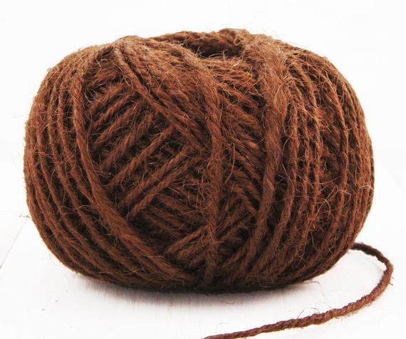 Brown Raw Yarn, for Knitting, Weaving, Technics : Twisted