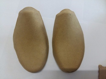 Shoe inserts molded pulp packing