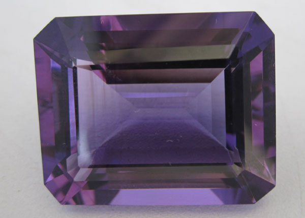 Amethyst Octogan faceted, Stone Size : 20X25mm