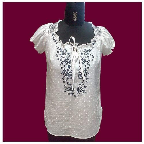 Printed Ladies Embroidered Top, Technics : Embroidery Work