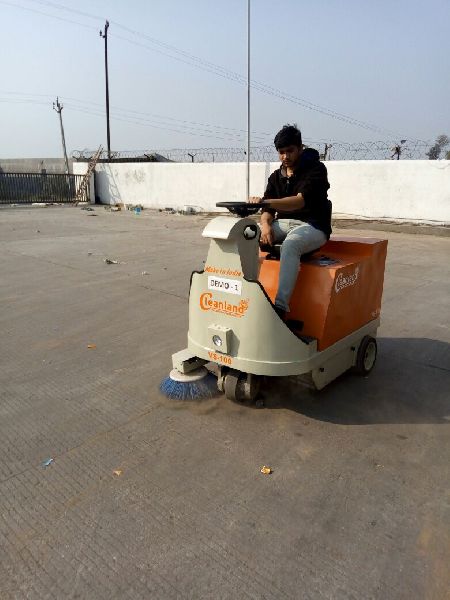 Battery Operated Floor Cleaning Equipment, Certification : ISO