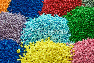 Colored Plastic Granules, for Blow Moulding, Injection Moulding, Packaging Size : 1-10 kg