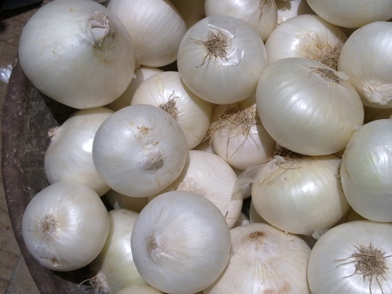 Organic Fresh White Onion, for Cooking, Fast Food, Size : Medium