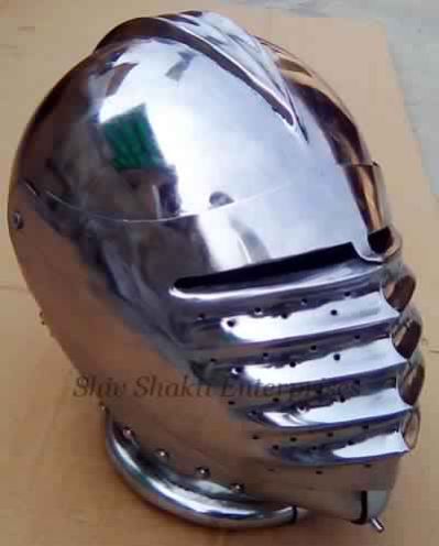 Maximillian Helmet