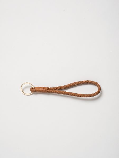 Non Polsihed Leather Knitted Keychain, Feature : Attractive Designs, Fine Finish, Good Quality, Rust Proof