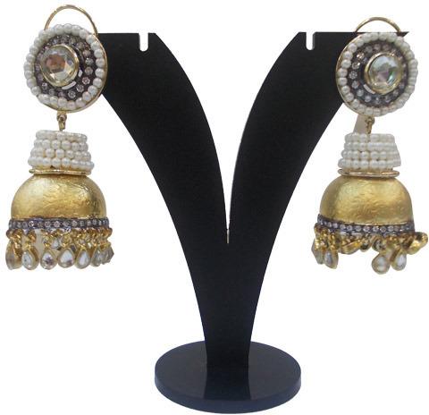 Polished Metal Elegant Artificial Short Earrings, Occasion : Party Wear