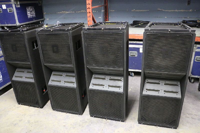 JBL-Vertec-VT-4889-Line-Array-with-Cover-Dolly