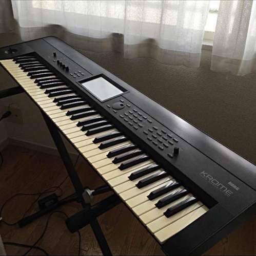 Korg KROME 73 Music Workstation Keyboard