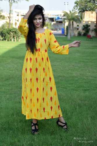 Jaipuri Bandhej Hand Wash Sleeve Cotton Kurti