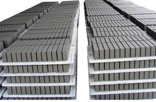 No Control Smooth Plastic Brick Pallet, Capacity : 500 MT/Month