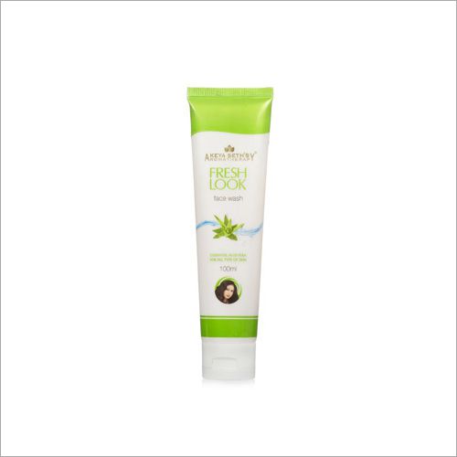 Keya Seth Fresh Look Face Wash