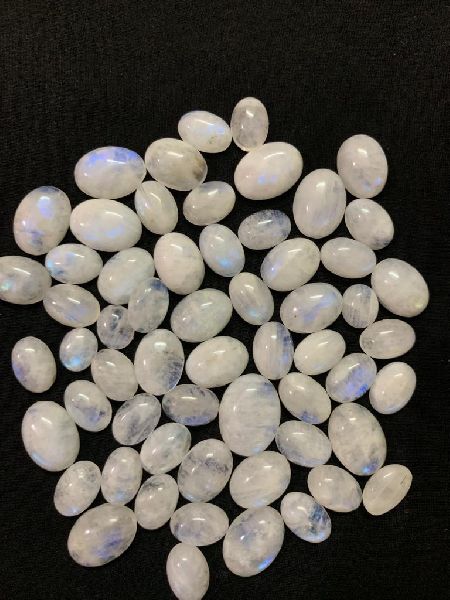 Polished Natural White Rainbow Gemstones, Feature : Attractive Look, Fine Finish, Perfect Shape, Shiny Look