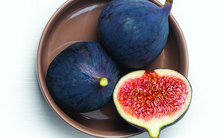 Organic. Fresh Figs, Packaging Type : Corrugated Box