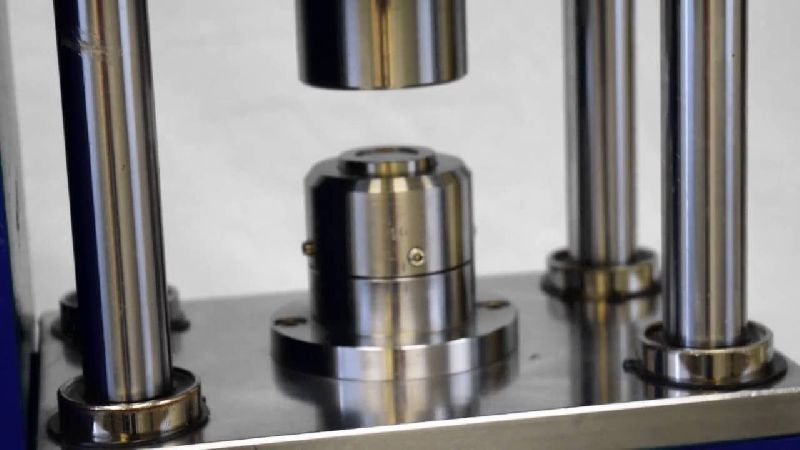 Semi Automatic Hydraulic Coining Press, Voltage : 220 V
