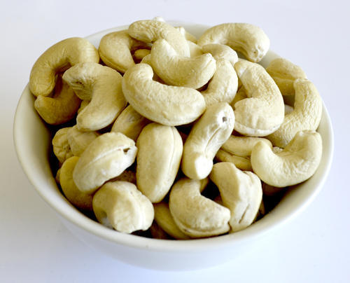 CASHEW NUT KERNEL, Packaging Type : Sack Bag