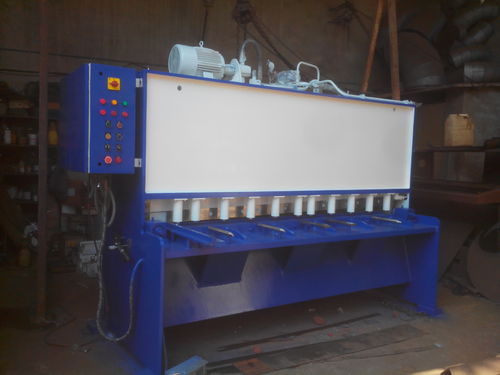 Ohm Tech Automatic Hydraulic Shearing Machine, Voltage : 220-440 V