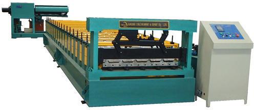 Roll forming machine